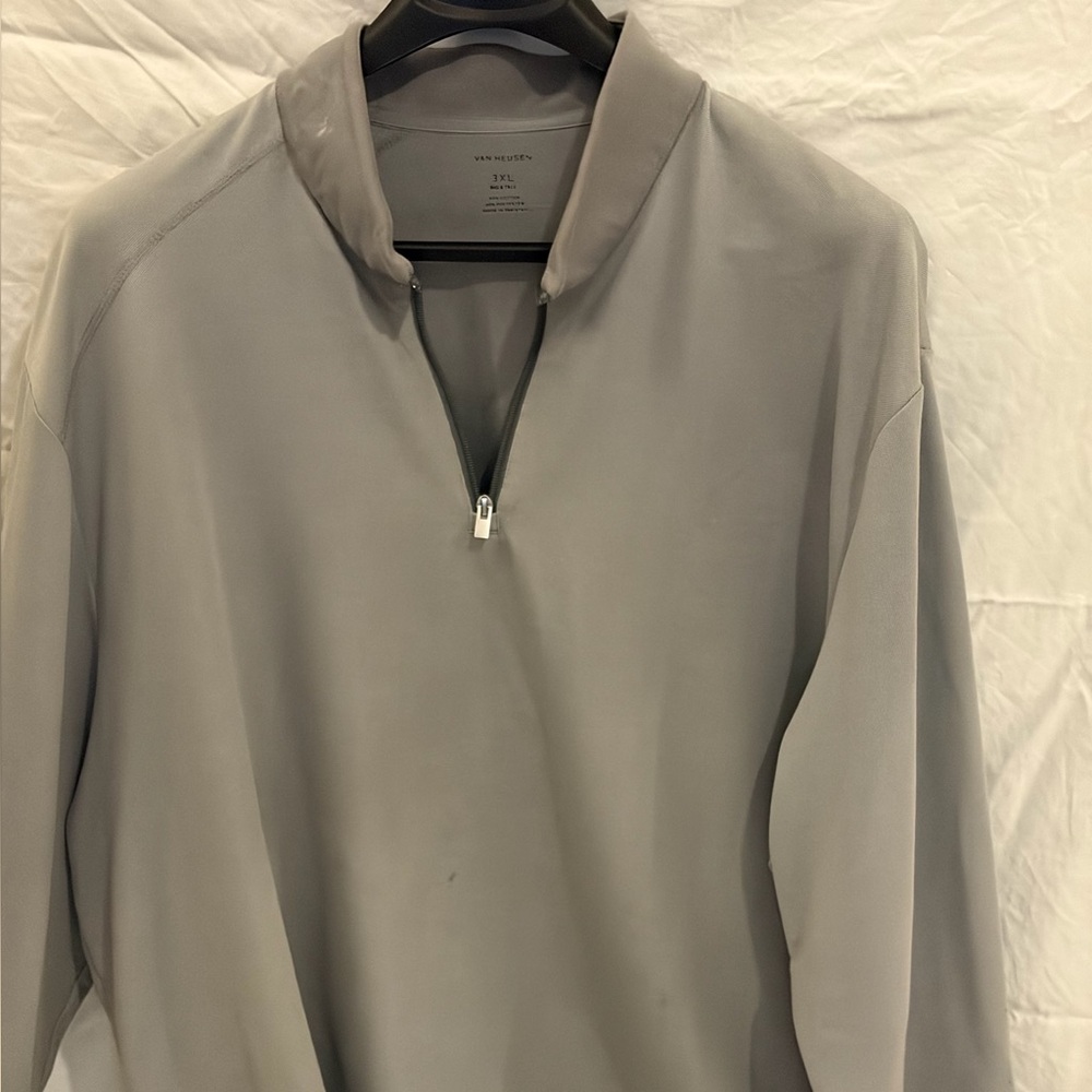Van Heusen Men's Light Gray Zip-Up Sweater